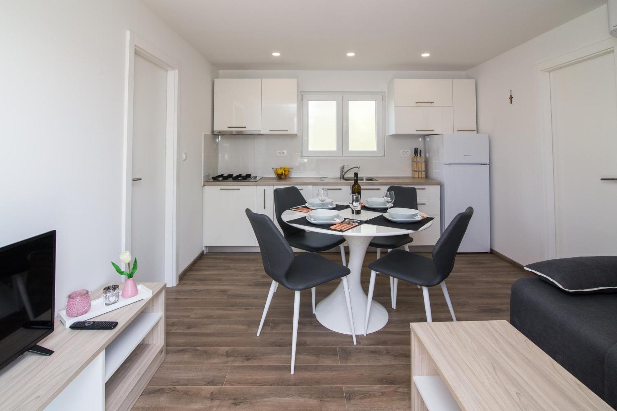 Luxury Mobile Homes Liza Biograd Na Moru Εξωτερικό φωτογραφία